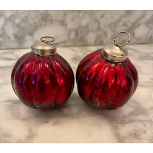 VTG Red Kugel Style Mercury Glass Christmas Ornaments Set 2 Ribbed 2.75”